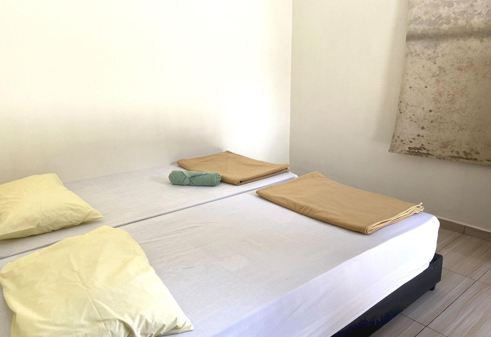 Oyo 90971 Pollock Homestay Sungai Lembing Bagian luar foto